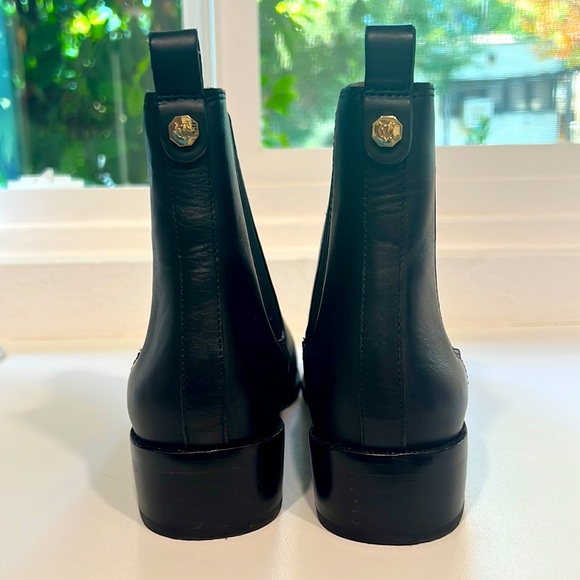 Vince Camuto Signature Mabry Chelsea boot - Picture 3 of 6